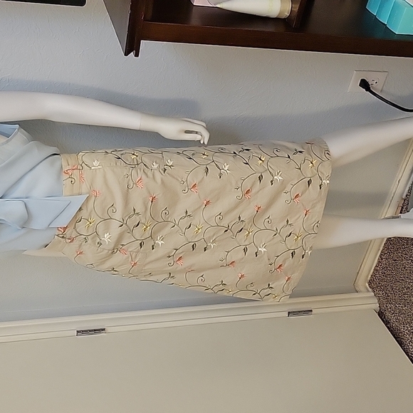 Vtg ORVIS Beige Floral Vine Embroidered Flat Front Pocket Cotton Land Girl Skirt - Picture 2 of 10